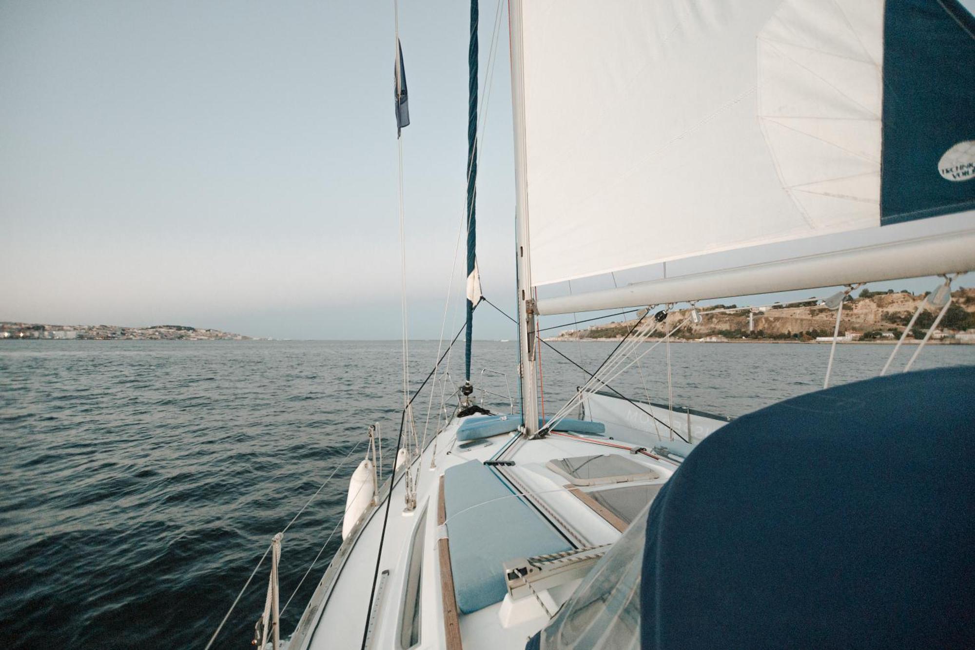 Stay In A Boat - Lisboa Екстериор снимка
